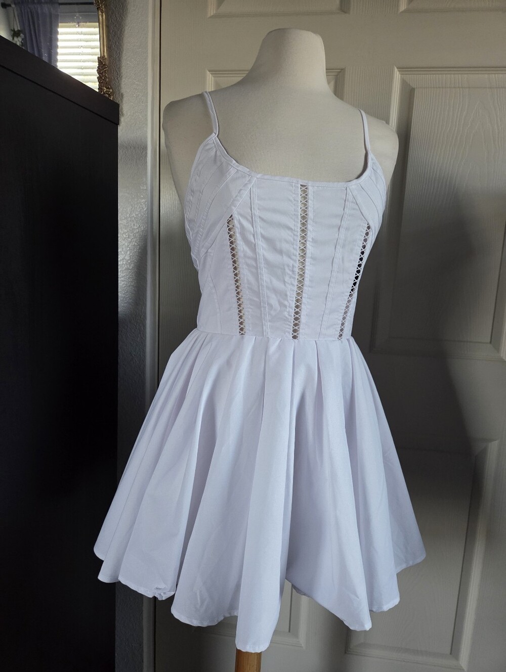 White Corset Lace Up Dress Flare Skirt Cutout Bodice Size Medium
